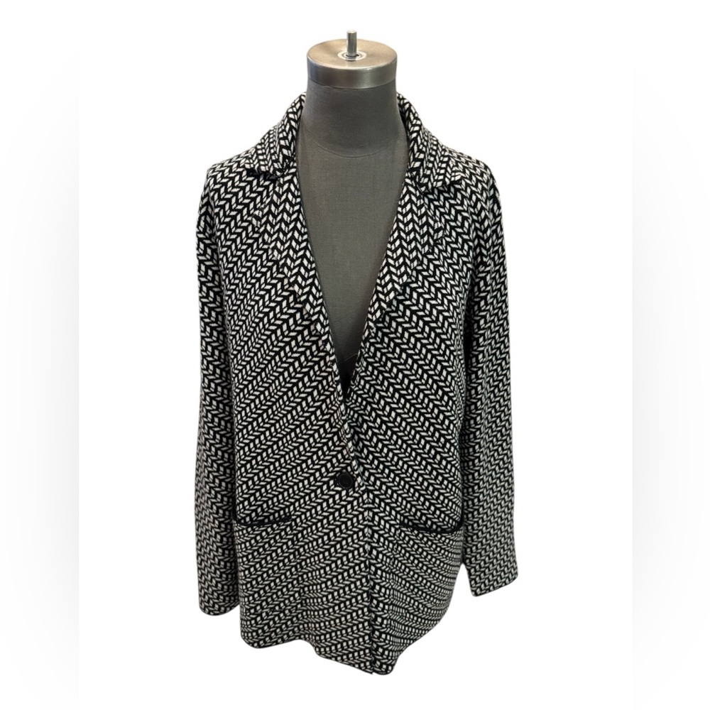 Max Studio Black Ivory Textured Knit Blazer Cardigan Size Medium - Picture 1 of 15